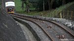 Serunya Uji Nyali Menaiki Kereta Lori PLTA Lamajan