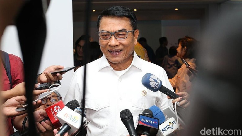 Moeldoko Pertimbangkan Laporkan Caleg PBB yang Jadi Saksi Tim 02 Moeldoko Pertimbangkan Laporkan Caleg PBB yang Jadi Saksi Tim 02