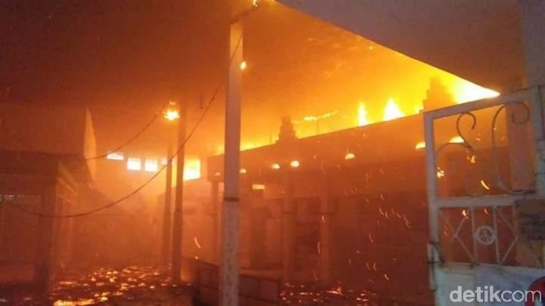 Pondok Pesantren Jabal Noer di Sidoarjo Terbakar Pondok Pesantren Jabal Noer di Sidoarjo Terbakar