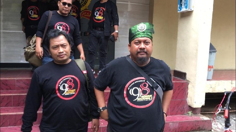 Alumni Aktivis 98 Berencana Aksi Nginap di KPU Jelang Pengumuman 22 Mei Alumni Aktivis 98 Berencana Aksi Nginap di KPU Jelang Pengumuman 22 Mei
