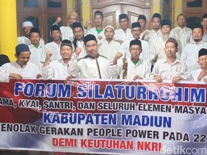 Kiai dan Pesilat di Madiun Tolak Gerakan People Power