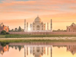 Taj Mahal oh Taj Mahal, Kini Harga Tiketnya Naik Jadi Mahal