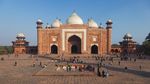 Foto: Masjid Kembar Kontroversial di Taj Mahal