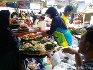 Pasar Benhil, Tempat Ngabuburit Jakarta yang Tak Lekang Waktu