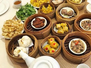 Mau yang Hangat Gurih? Yuk, Buka Puasa dengan Dim Sum Halal di Sini