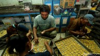 Jelang Lebaran, pesanan terus meningkat.