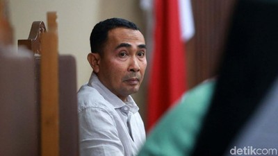 Sidang PK Mantan Bupati Buton Samsu Umar Samiun