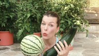  Siapa yang tidak mengenal Milla Jovovich, akting aktris senior itu tidak pernah mengecewakan penggemarnya. Foto: Instagram millajovovich