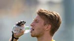 Hobi Makan Buah Jadi Rahasia Bugar Marco Reus, Pesepak Bola Tampan Jerman