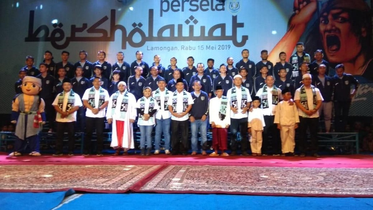 Persela Lamongan meluncurkan tim barunya jelang laga pertama Liga 1 2019. (Foto: Eko Sudjarwo)