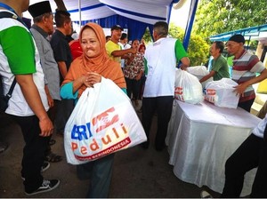 Berbagi di Bulan Ramadhan, BRI Salurkan 64 Ribu Paket Sembako