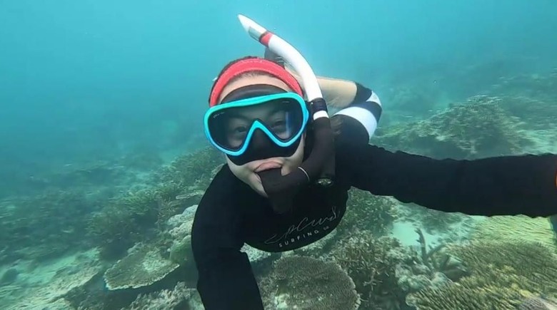 Host MTMA, Inka yang freediving di Kepulauan Aru (dok MTMA) Host MTMA, Inka yang freediving di Kepulauan Aru (dok MTMA)
