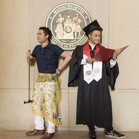 Mario dikenal sebagai pria yang tak hanya berwajah tampan tapi juga berotak encer. Saat usianya 18 tahun, dia mendapat penawaran dari dua universitas ternama Massachusetts Institute of Technology (MIT)  dan Oxford. Dia kemudian memilih kuliah di MIT dan lulus hanya dalam waktu tiga tahun. Dia juga menorehkan gelar sebagai mahasiswa termuda sepanjang sejarah saat kuliah untuk meraih gelar Master of Finance Program. Foto: Getty Images