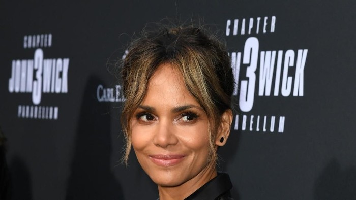 LOS ANGELES, CALIFORNIA - MAY 15: Halle Berry and Carl F. Bucherer celebrate the premiere of 