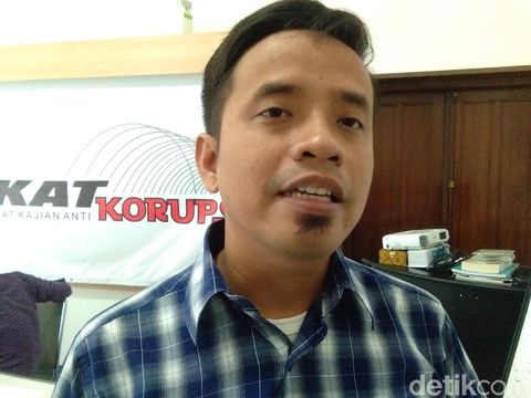 Peneliti Pukat UGM, Zaenur Rohman, Kamis (16/5/2019).