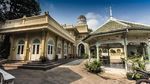 Menelusuri Cahaya Islam di Negeri Seribu Pagoda