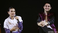 Audi dan Maxime menjadi sepasang kekasih dalam web series terbaru yakni Rewrite. Pool/Palevi S/detikFoto.