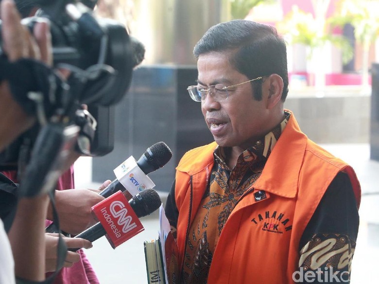 KPK Pecat Pengawal Tahanan yang Kawal Idrus Marham KPK Pecat Pengawal Tahanan yang Kawal Idrus Marham