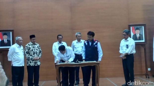 Penandatanganan Kontrak Renovasi Istiqlal