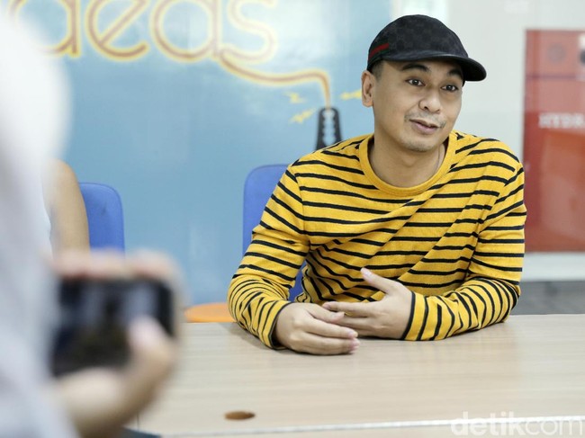 Raditya Dika Sebut 5 Desa Terhoror, Tak Kalah Seram dari KKN Desa Penari