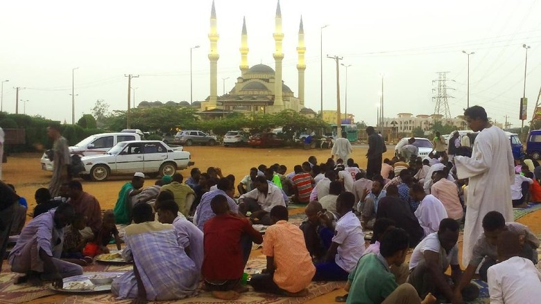 Di Sudan, Kamu Tidak Akan Kelaparan Saat Ramadhan Di Sudan, Kamu Tidak Akan Kelaparan Saat Ramadhan