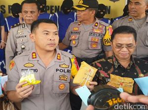 Polisi Sukabumi Tangkap 3 Pemuda Penjual Obat Parkinson Ilegal