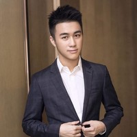 Mario Ho Yau Kwan merupakan bagian dari keluarga crazy rich China. Ayahnya, Stanley Ho dikenal sebagai raja judi atau pengusa perjudian di Macau. Seperti dikutip dari Bloomberg, sang ayah merupakan pendiri dari Shun Tak Holdings, perusahaan yang memiliki beragam bisnis sukses mulai dari dunia hiburan, pariwisata, real estate, hingga perbankan. Foto: Getty Images