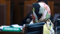 Begini momen emosional Karen saat jalani sidang di Pengadilan Tipikor, Jakarta, Kamis (16/5/2019).
