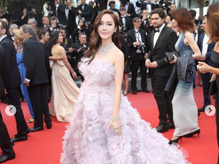 Jessica Jung Jessica Jung, mantan personil SNSD.