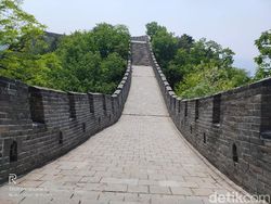 Aksi Realme X di Tembok Besar China