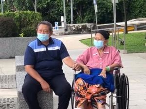 Jenazah Ani Yudhoyono akan Diterima di Halim dengan Upacara Militer