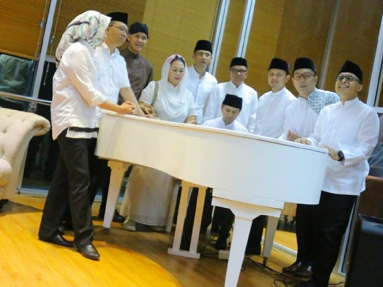 Wagub Emil Bocorkan Hasil Pertemuan 8 Kepala Daerah dan AHY di Bogor Wagub Emil Bocorkan Hasil Pertemuan 8 Kepala Daerah dan AHY di Bogor