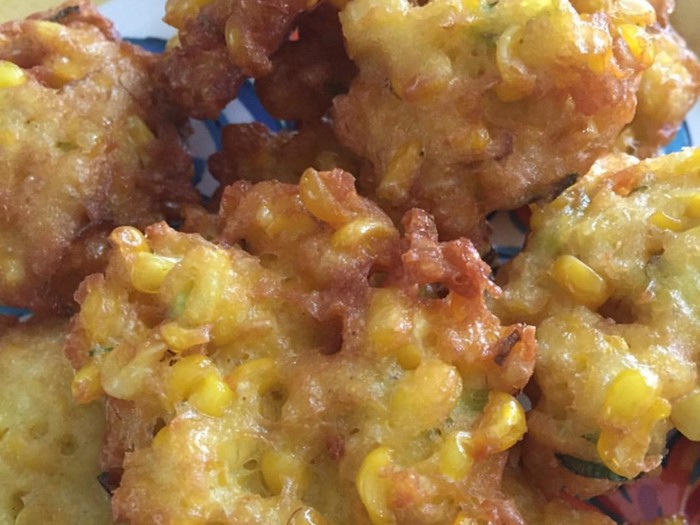 bakwan jagung dan sayur lodeh bakwan jagung dan sayur lodeh