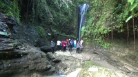 Tidak heran, para wisatawan pun juga menikmatinya dengan asyik. Ditambah berbagai atraksi menyenangkan lainnya (Rinto/detikcom)