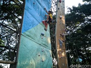 Semangat Atlet Panjat Dinding Ponorogo yang Tetap Latihan Meski Puasa