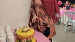 Gaya Manis Nur Sajat, Teman Duet Lucinta Luna yang Doyan Nasi Kuning
