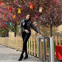 Kami sudah meminta Nur Sajat untuk mengeluarkan pernyataan maaf dan menghapus semua foto dan video di semua media sosialnya, kata juru bicara tersebut. Pihaknya juga meminta Nur Sajat berlaku sebagaimana seorang pria selama beribadah umrah. (Foto: Instagram @nursajadiah)