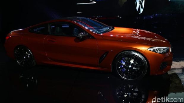 BMW M850i