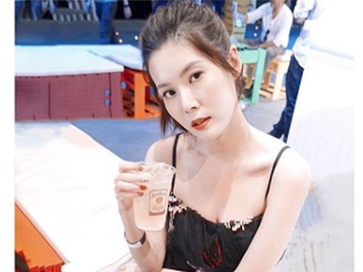 Siapa Carrie Wong yang Pesan Intim dan Skandalnya Hebohkan Singapura?