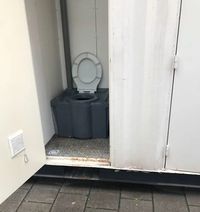 Apes! Pria Sewa Penginapan Online, Saat Datang Ternyata Cuma Kontainer Bekas