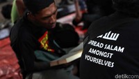 Selama 3 tahun, Komunitas Tasawuf Underground mengabdikan diri untuk memberikan bimbingan bagi anak-anak jalanan. 