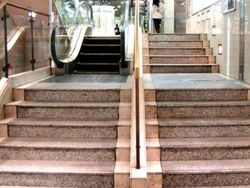 Potret Eskalator Paling Unik di Dunia