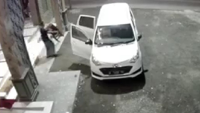 Lagi, Aksi Pencurian Kotak Amal di Mojokerto Terekam CCTV Masjid Lagi, Aksi Pencurian Kotak Amal di Mojokerto Terekam CCTV Masjid