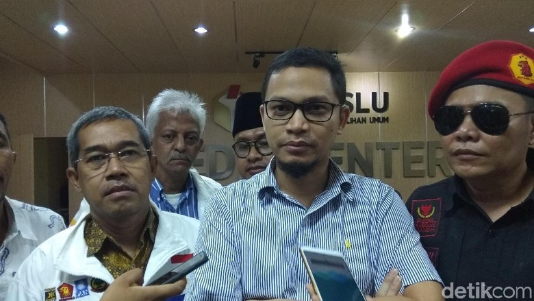 BPN Laporkan Dugaan Kecurangan TSM di Luar Negeri ke Bawaslu BPN Laporkan Dugaan Kecurangan TSM di Luar Negeri ke Bawaslu
