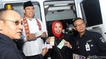 Deputi BI dan Sekda DKI Cek Penukaran Uang di Monas