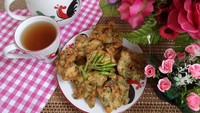 Bakwan sayur bisa jadi menu camilan untuk buka puasa nanti. Supaya makin enak bisa juga dimakan dengan cabai rawit. Foto: Instagram@liawsanna