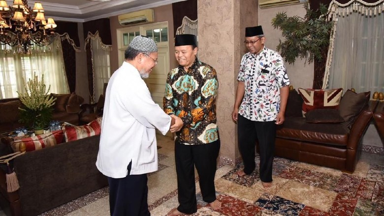 Hidayat Imbau Maksimalkan Puasa Agar Tercipta Pencerahan Berbangsa Hidayat Imbau Maksimalkan Puasa Agar Tercipta Pencerahan Berbangsa