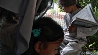 Anak-anak punk itu berasal dari berbagai wilayah seperti Depok, Bekasi, dan Tangerang.