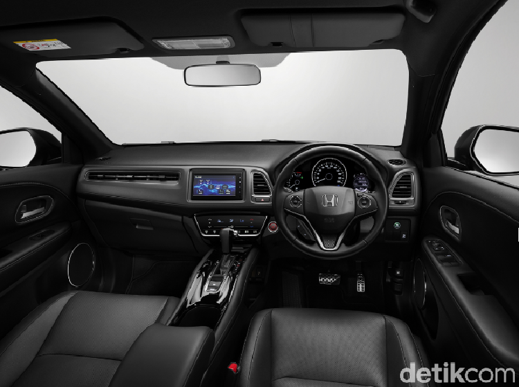 Interior Serba Hitam Honda HR-V