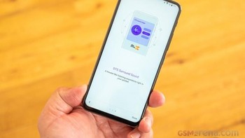 Ponsel yang menjalankan ZenUI 6 berbasis Android 9 Foto: GSM Arena